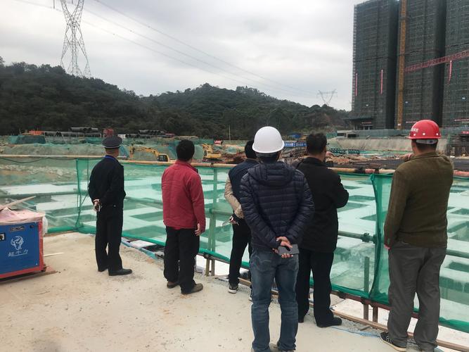 区环保局联合执法整治建设工程扬尘污染 多措并举守护蓝天